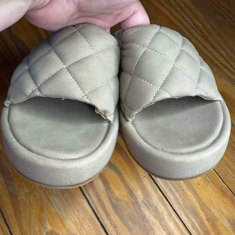 SHUShop‎ Taupe Suede Slide On Sandals Size 6